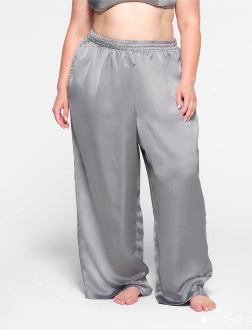 SKIMS Skims Sporty Satin Straight Leg Pant Size Small Pull On Mirror Comfy